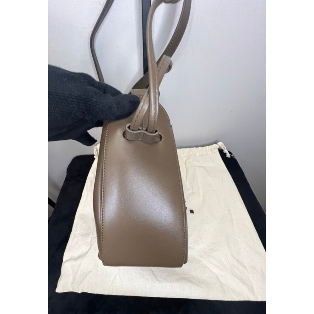 A.P.C. Courtney Small Bucket Bag Taupe Smooth Leather Crossbody NWT Dust Bag - Picture 5 of 14